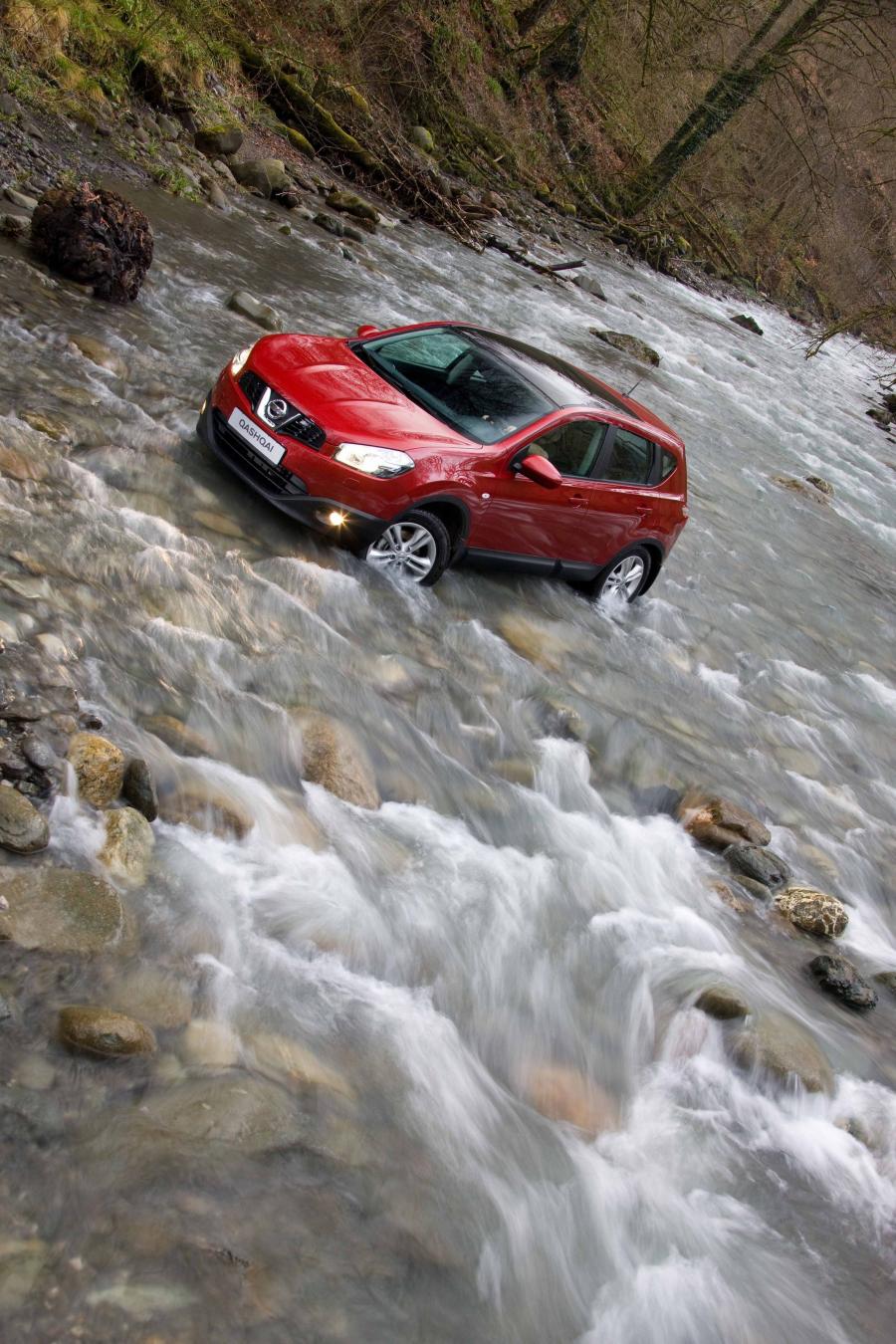  Nissan Qashqai 2010 года  (фото 68 из 204)